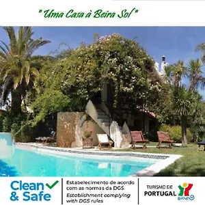 Uma Casa A Beira Sol Bed and breakfast